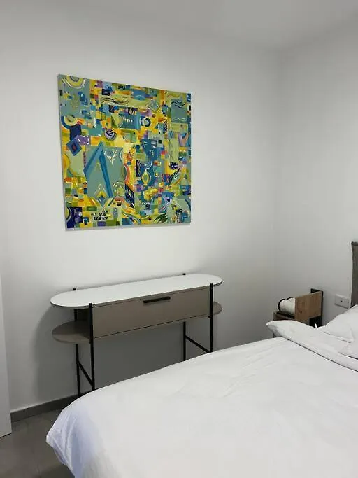 Refael Apartment 엘라트